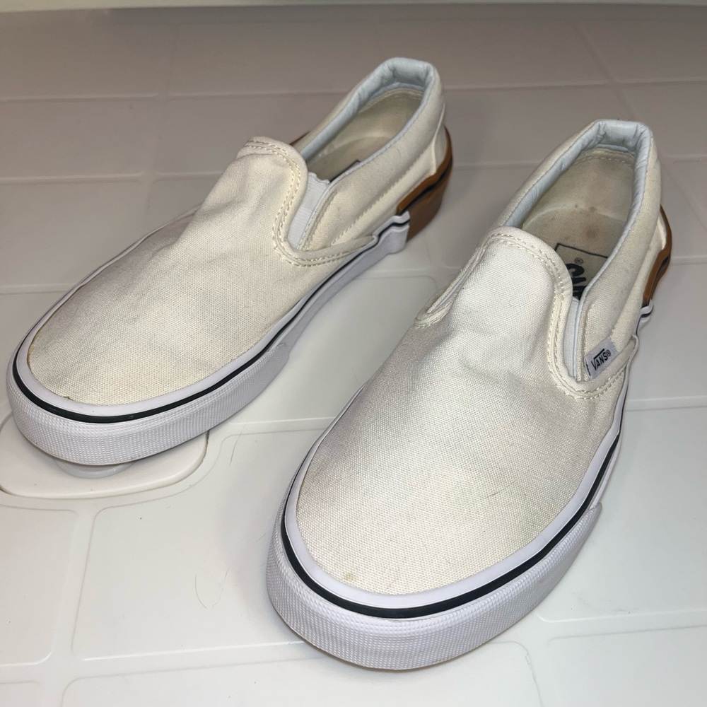 Vans Classic Slip On Gum Block Classic White Skate Boat Shoes Men Sz 5 women 6.5